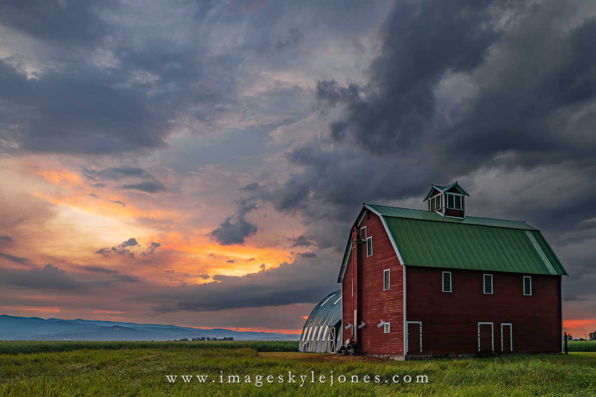 0794 McClarty Barn and Storm Clouds_1200.jpg