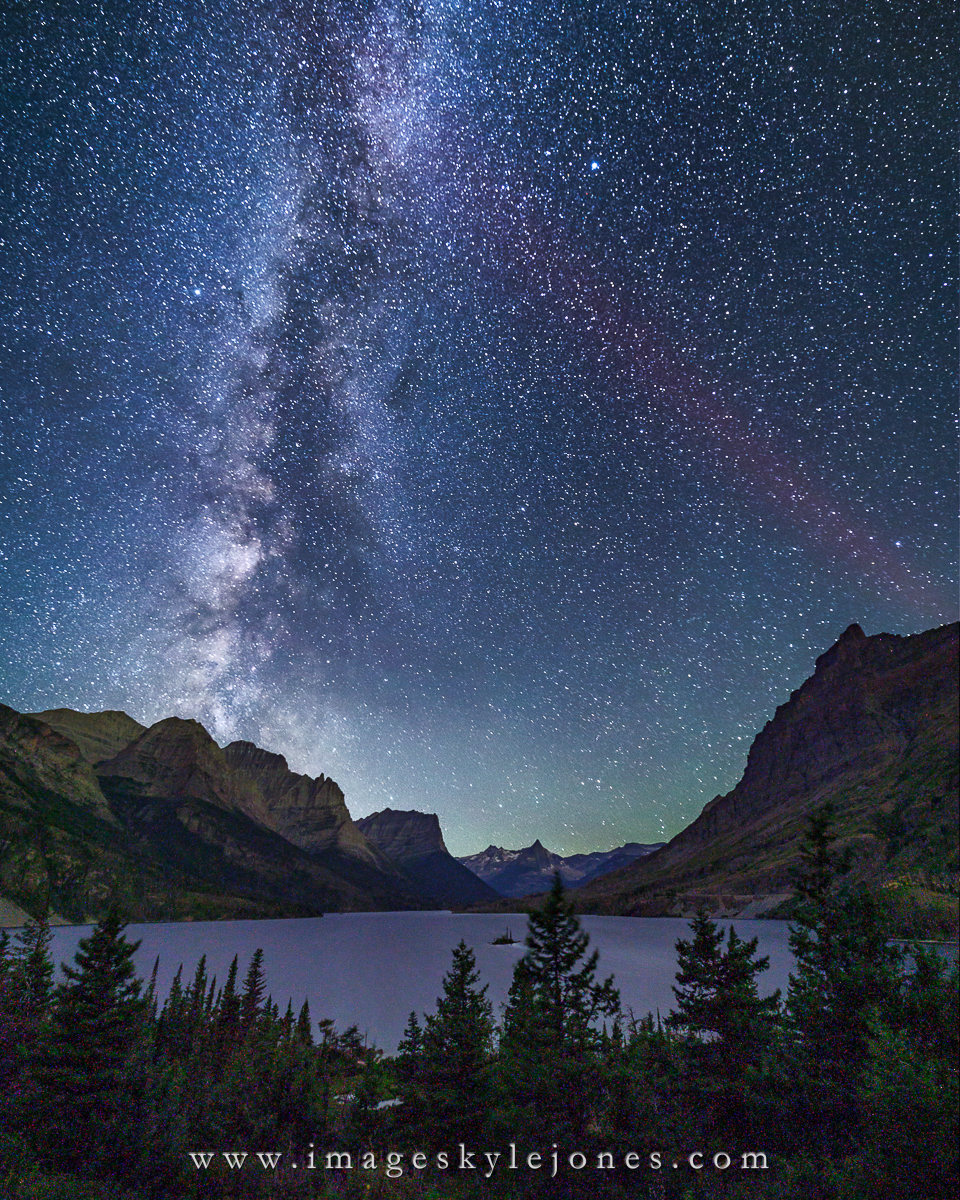 1045 St Mary Lake Stars_1200.jpg