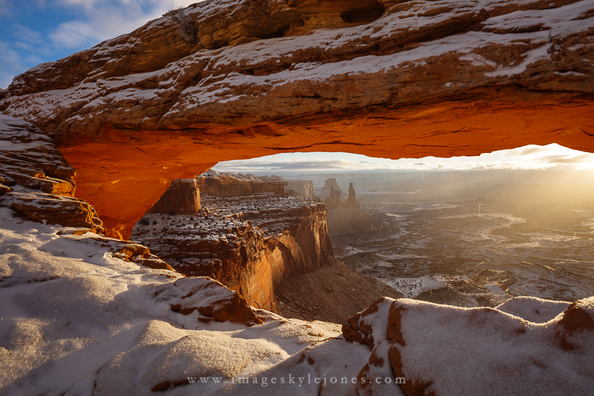 1428 Through the Arch_850.jpg