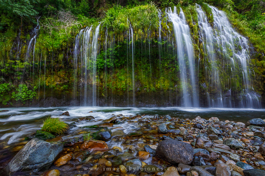 1994 Mossbrae Rocks_850.jpg