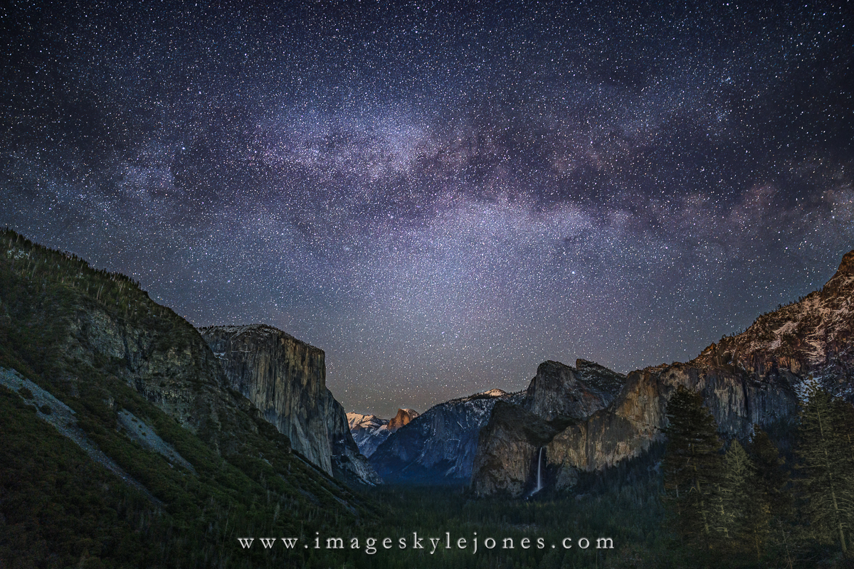 2004 Tunnel View Milky Way_1200.jpg