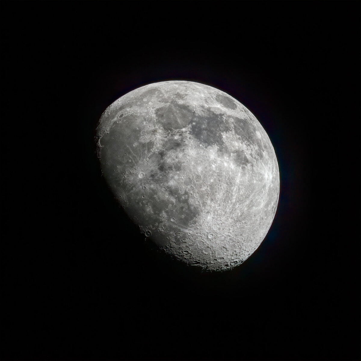 my-moon-apr-22-focal-world