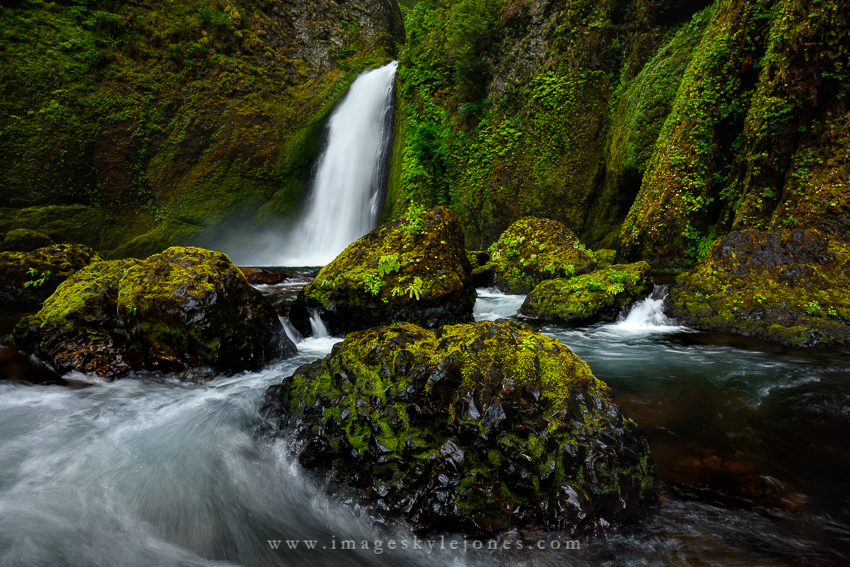 2322 Wahclella Falls Landscape_850.jpg