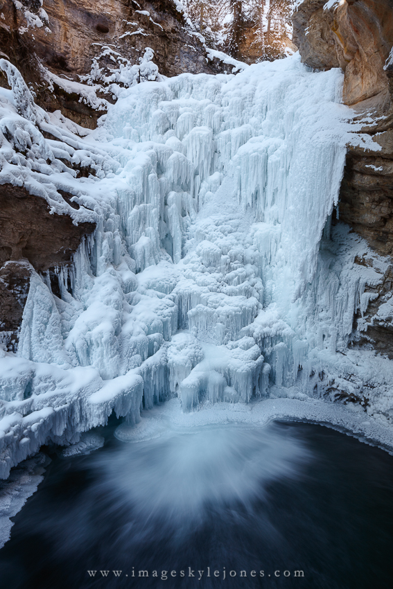 3790 Johnston Canyon Lower Falls_850.jpg