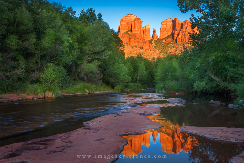 4012 Cathedral Red Rock Landscape_850.jpg