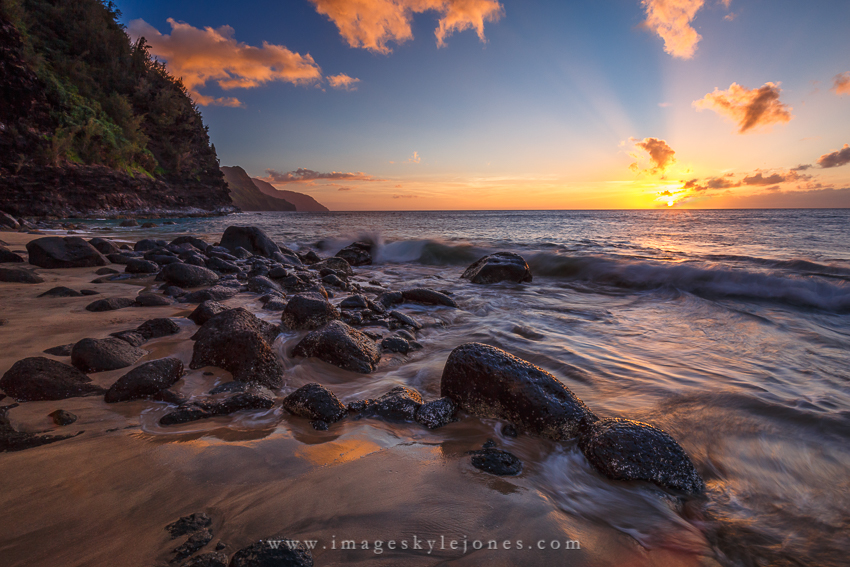 4945 Ke'e Sunset_850.jpg