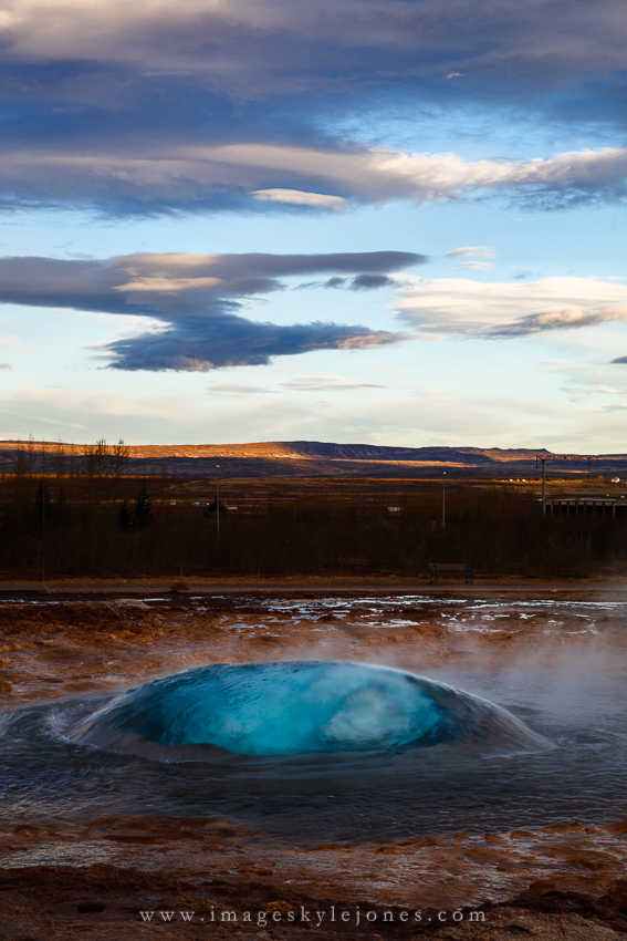4946 Strokkur Geyser Bubble_850.jpg