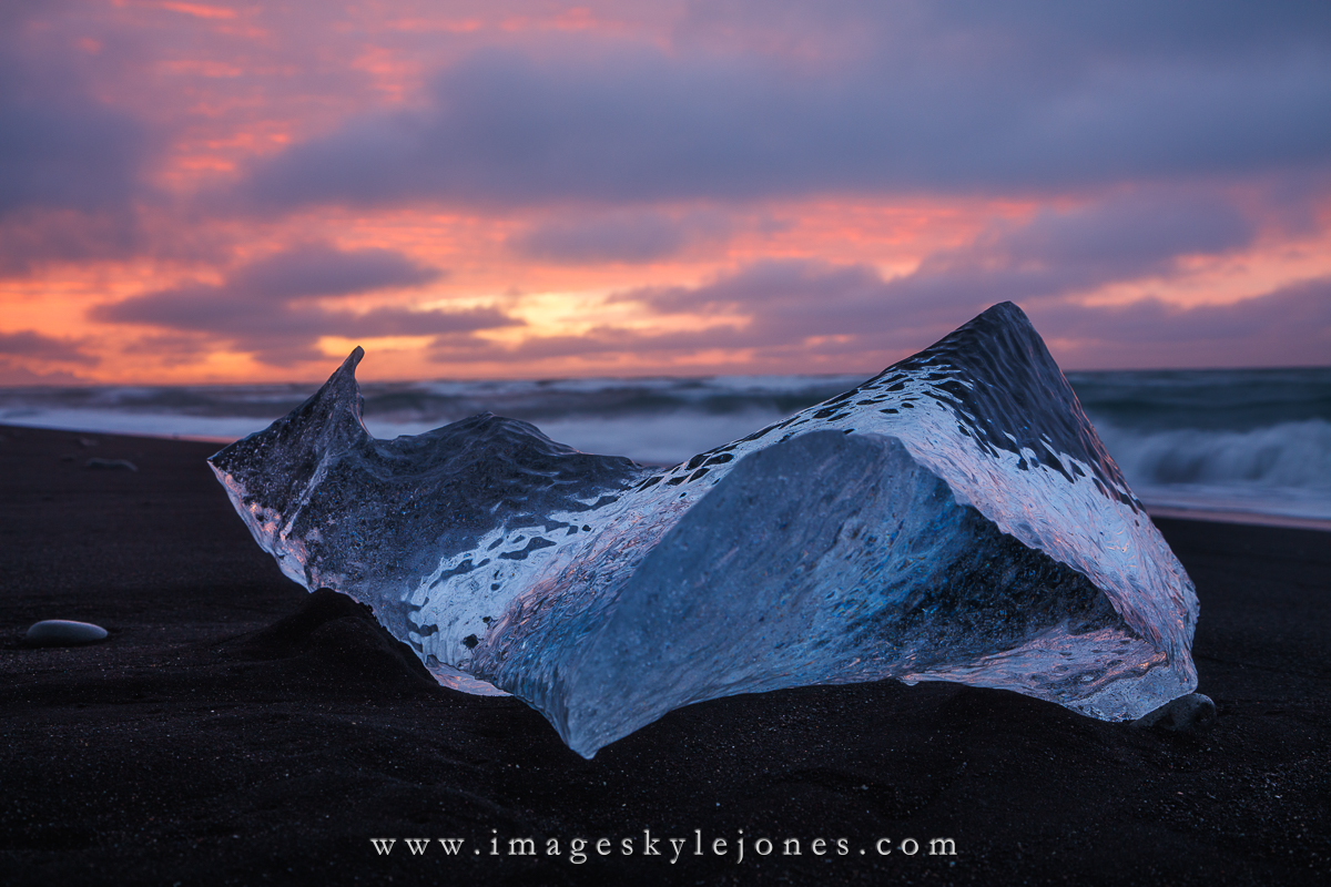 5546 Glowing Ice_1200.jpg