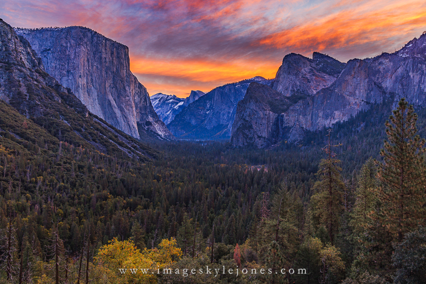 6916 Tunnel View Sunrise_850.jpg