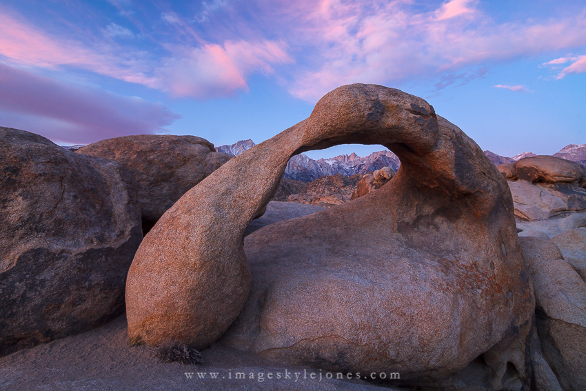 6978 Mobius Arch Sunrise_850.jpg