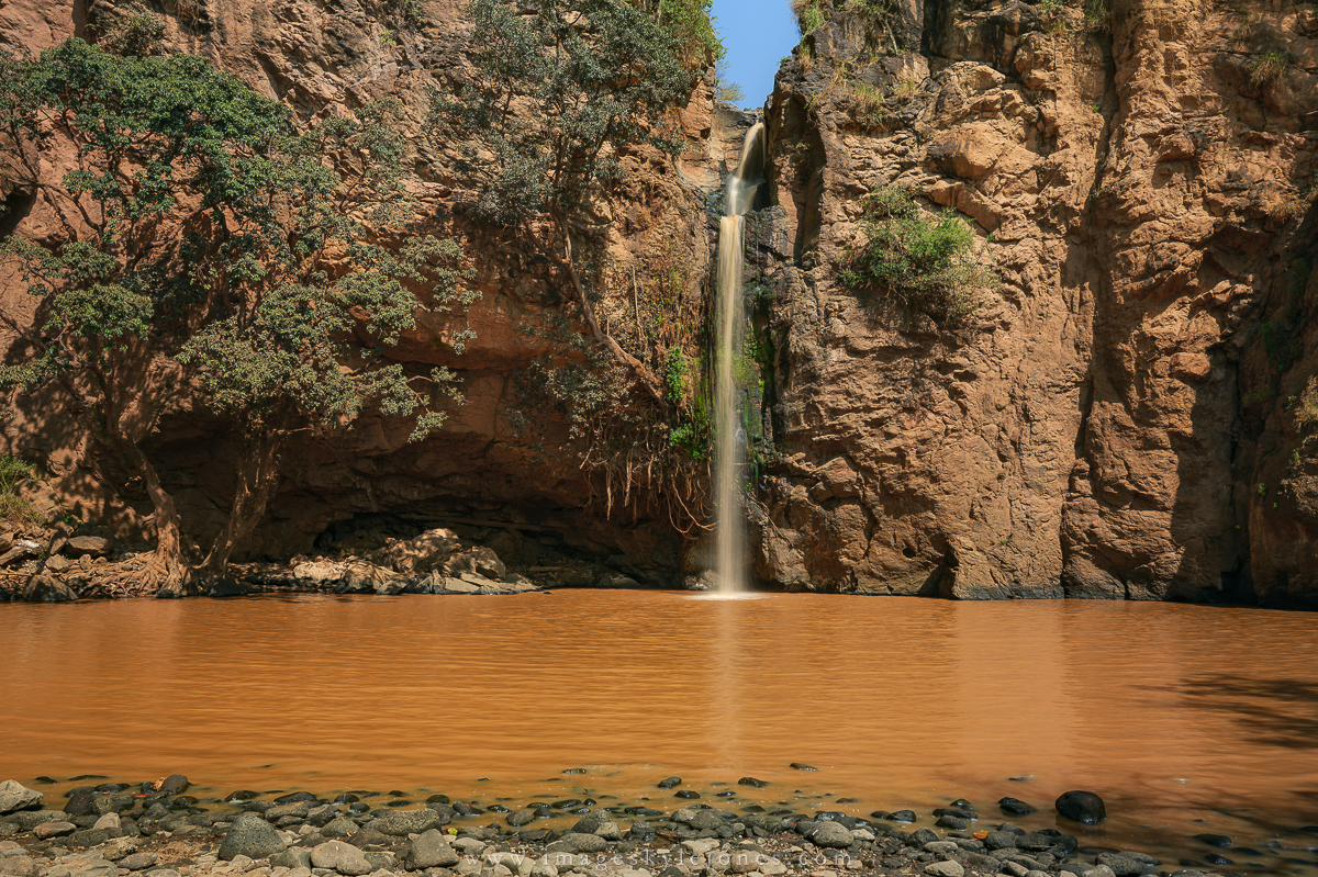 7129 Makalia Falls_1200.jpg
