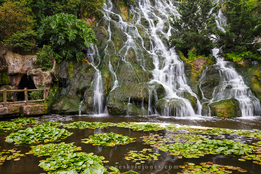 7673 LinYin Waterfall_850.jpg