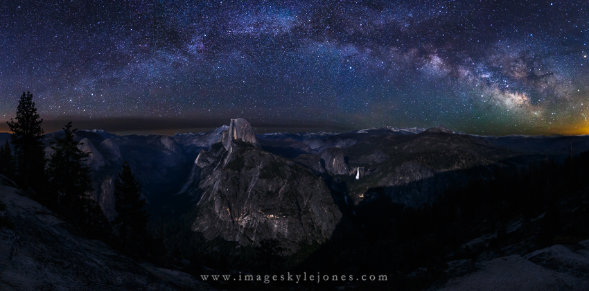 8576 Glacier Point Milky Way_850.jpg