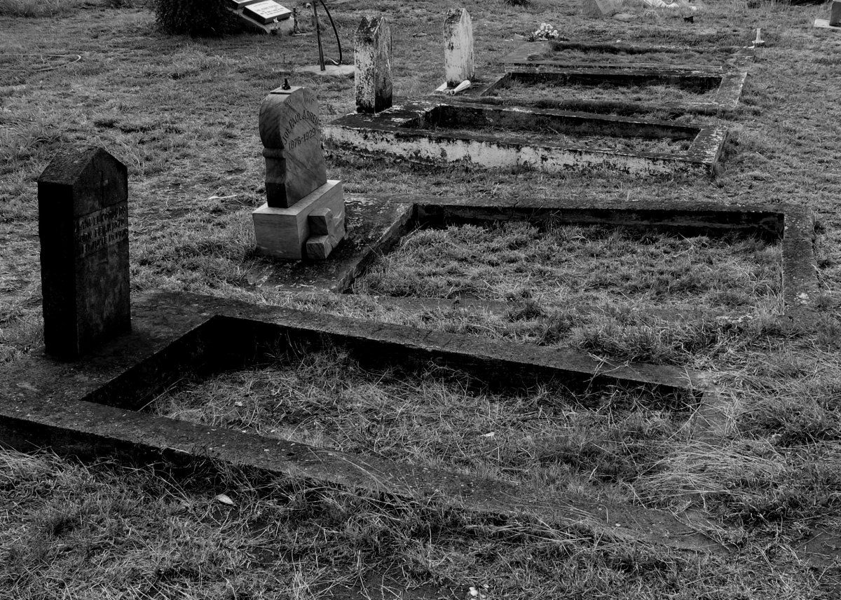 Abandoned Graves BW.JPG