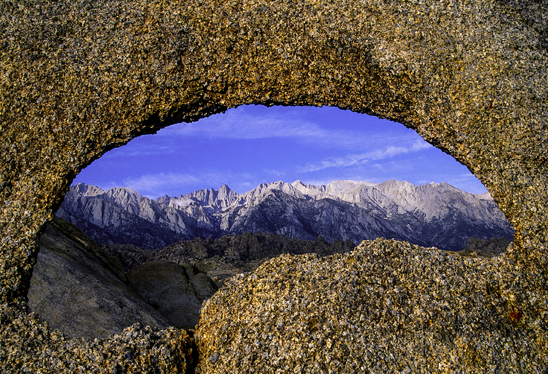 Arch in Alabama Hills III.jpg