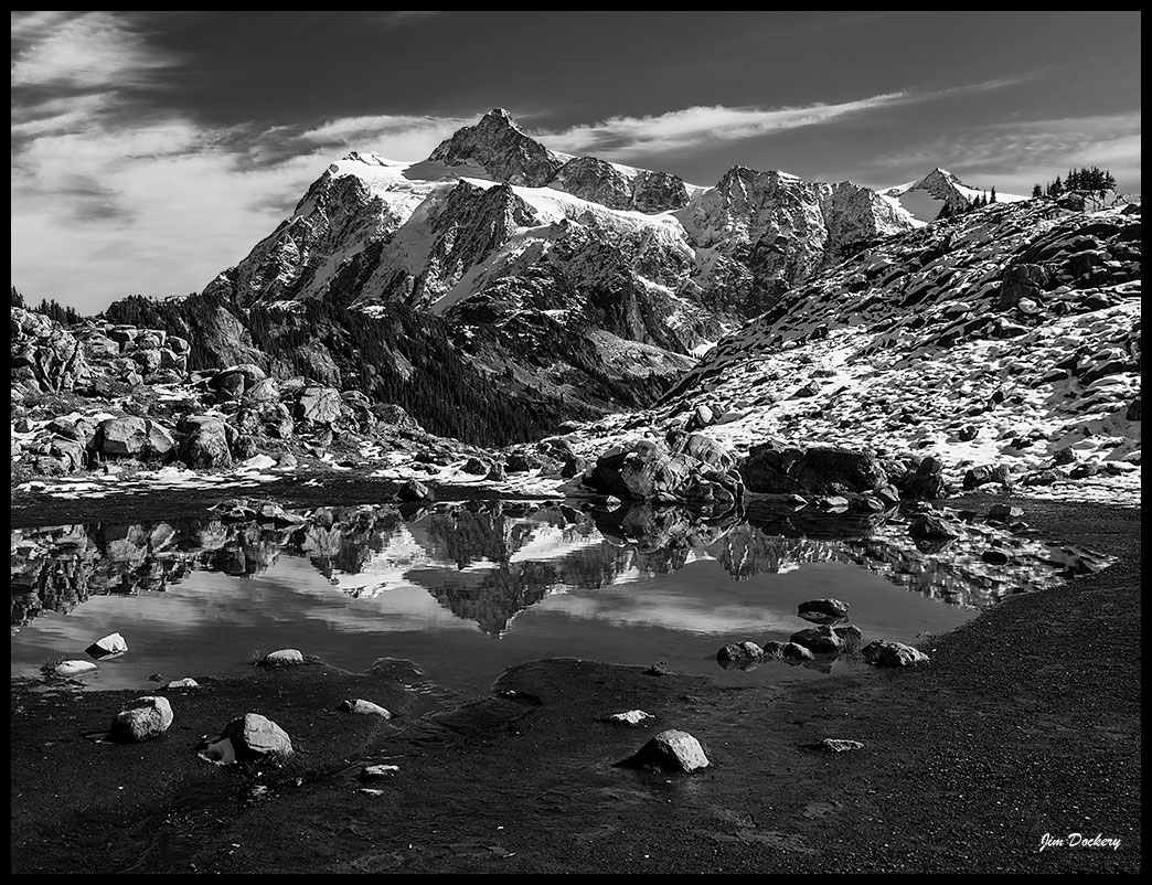 Artist's-Point-Trail-(64)-Pano bw.jpg