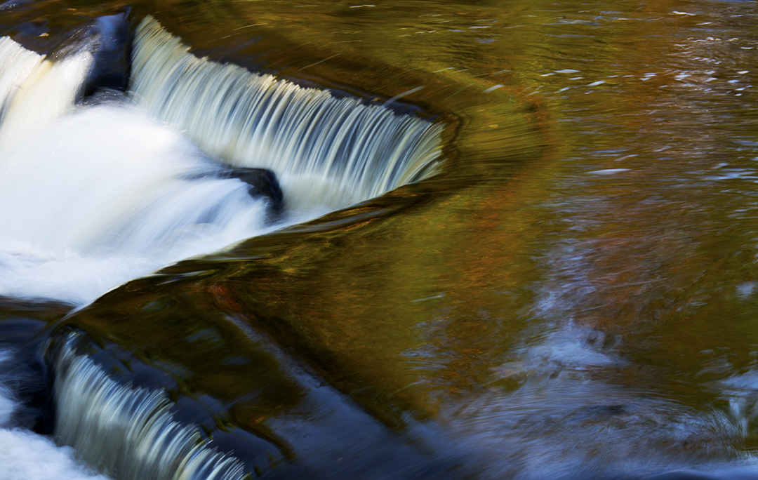 bond falls close-up (1 of 1).jpg
