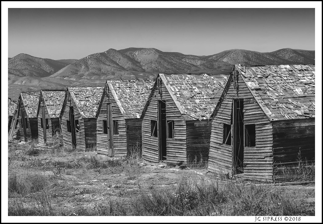 bungalowrow1.jpg