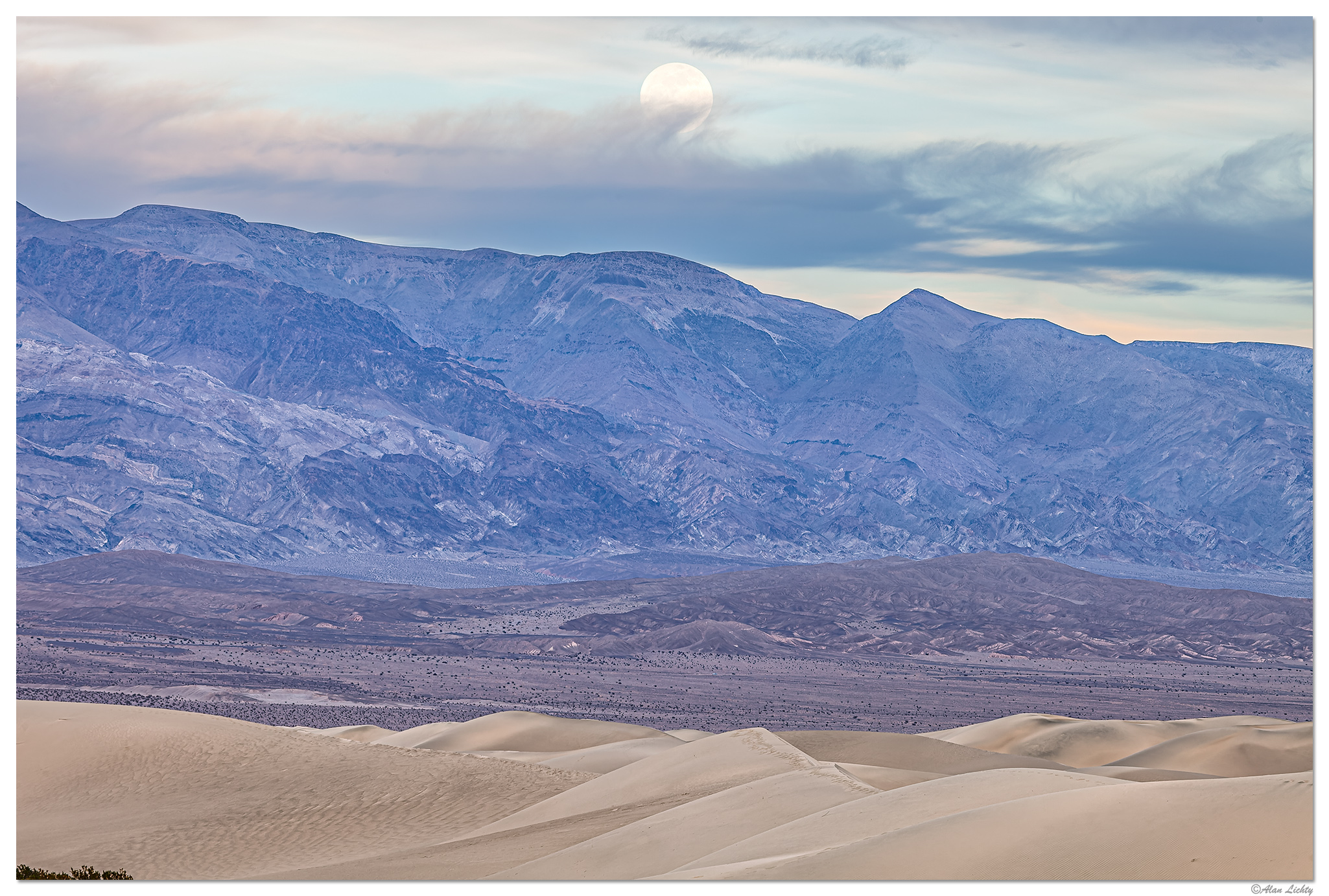 C5D2_MVDunes020612.jpg