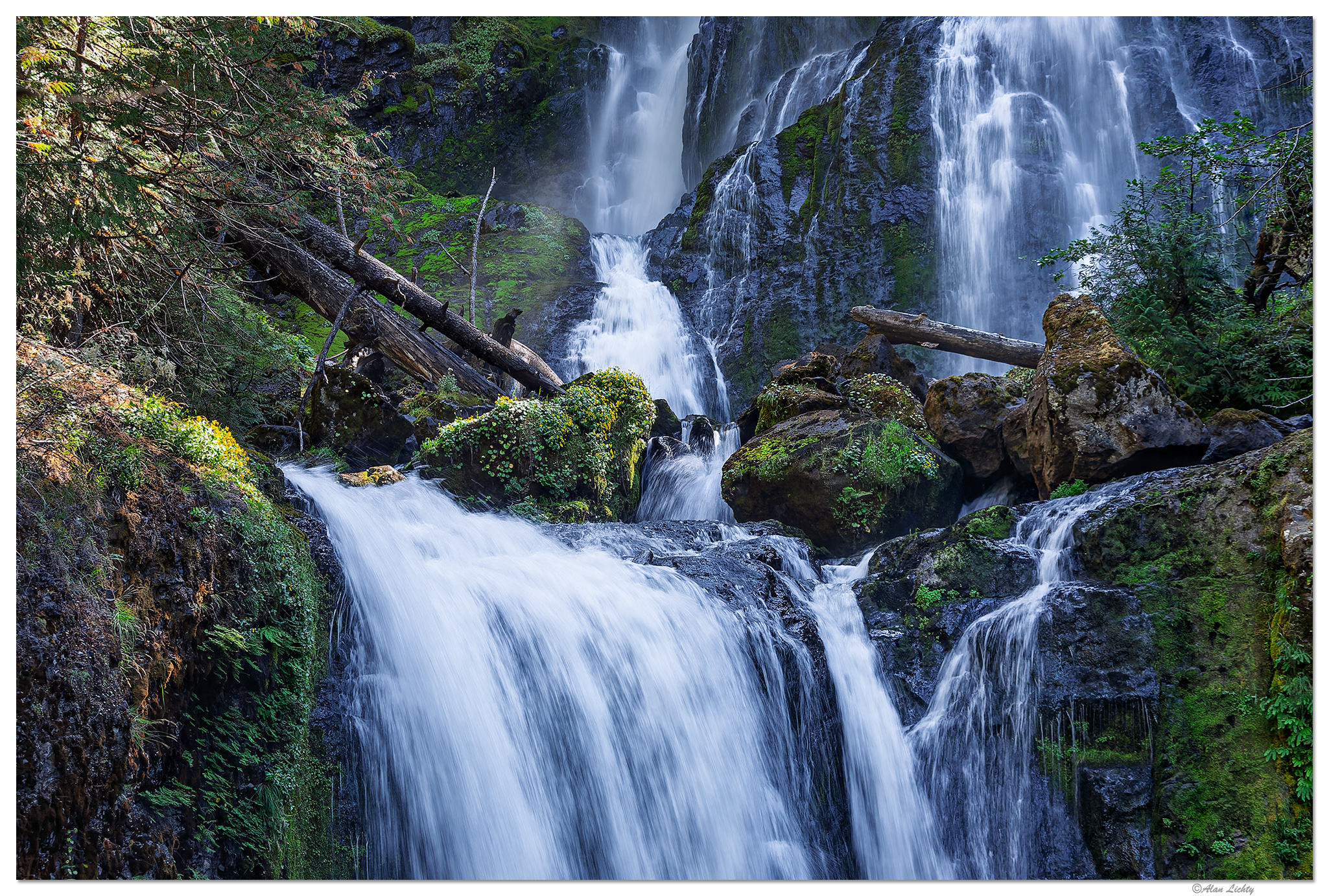 C5D_FallsCrLight090808.jpg