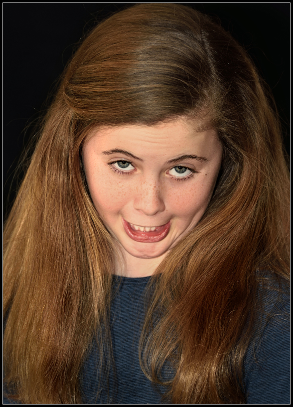 Claire Headshot-03.jpg