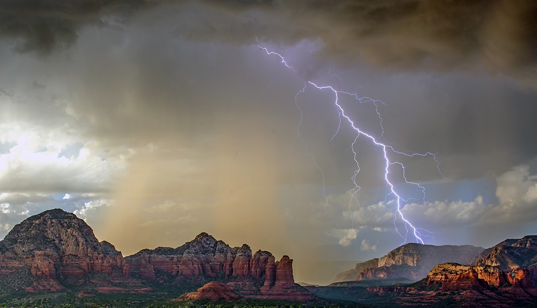 coffee pot lightning (1 of 1).jpg