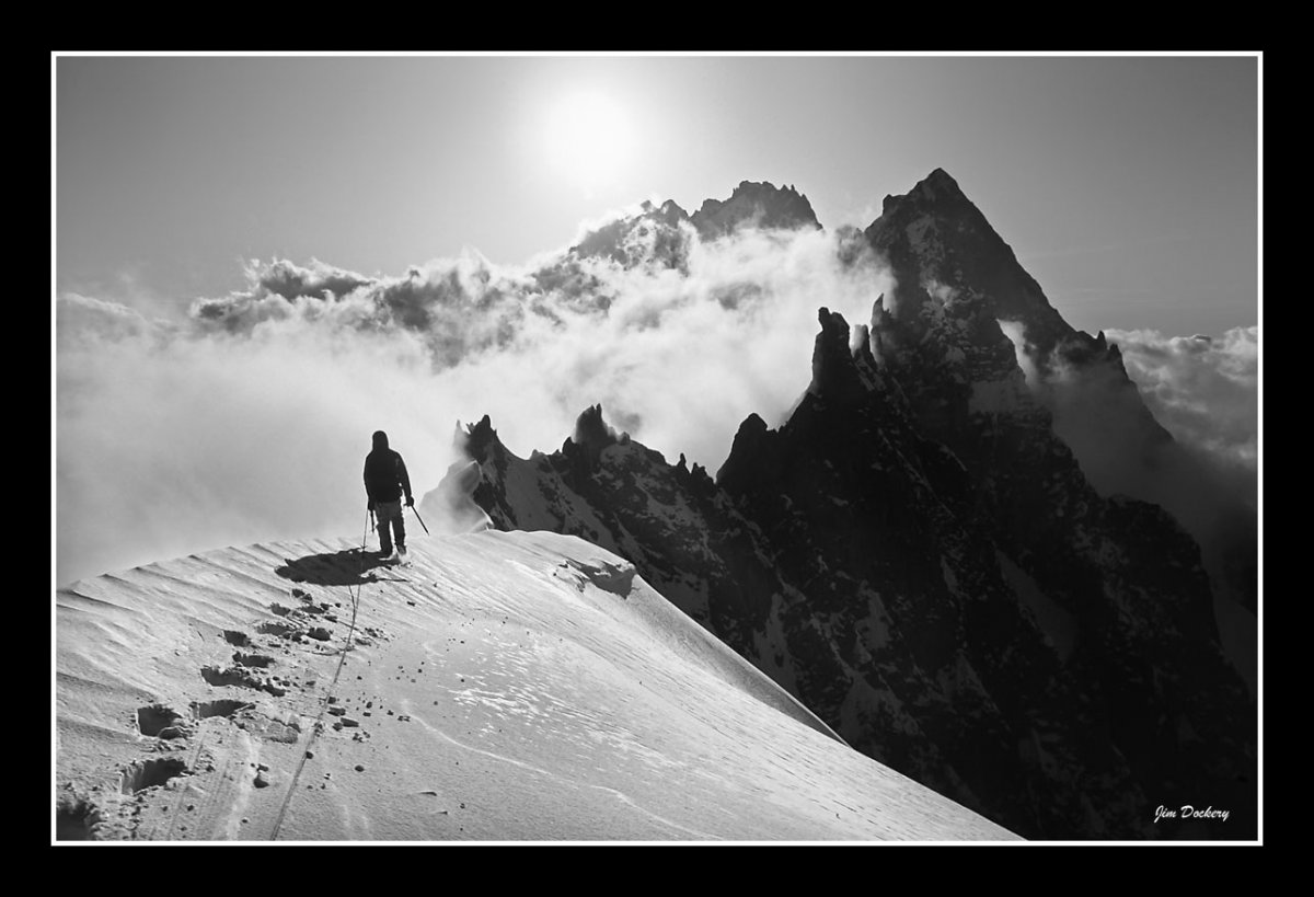 Descent-Triolet-bw.jpg