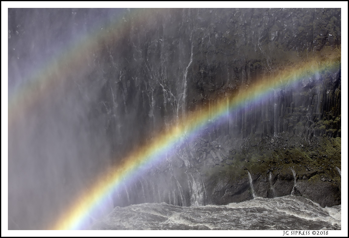dettifossrainbow1.jpg