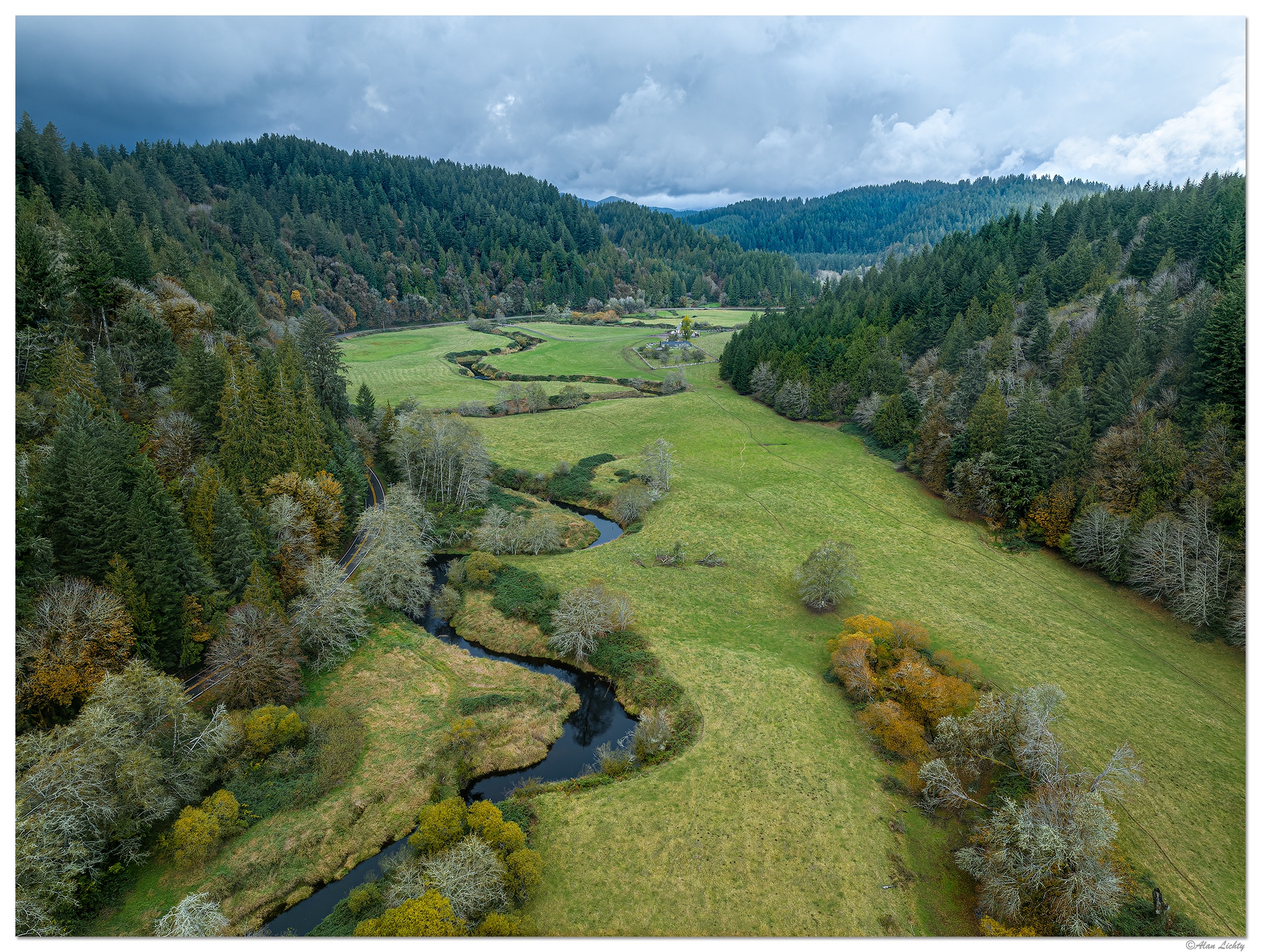 DJI_M3-NForkSiuslawValley110122.jpg
