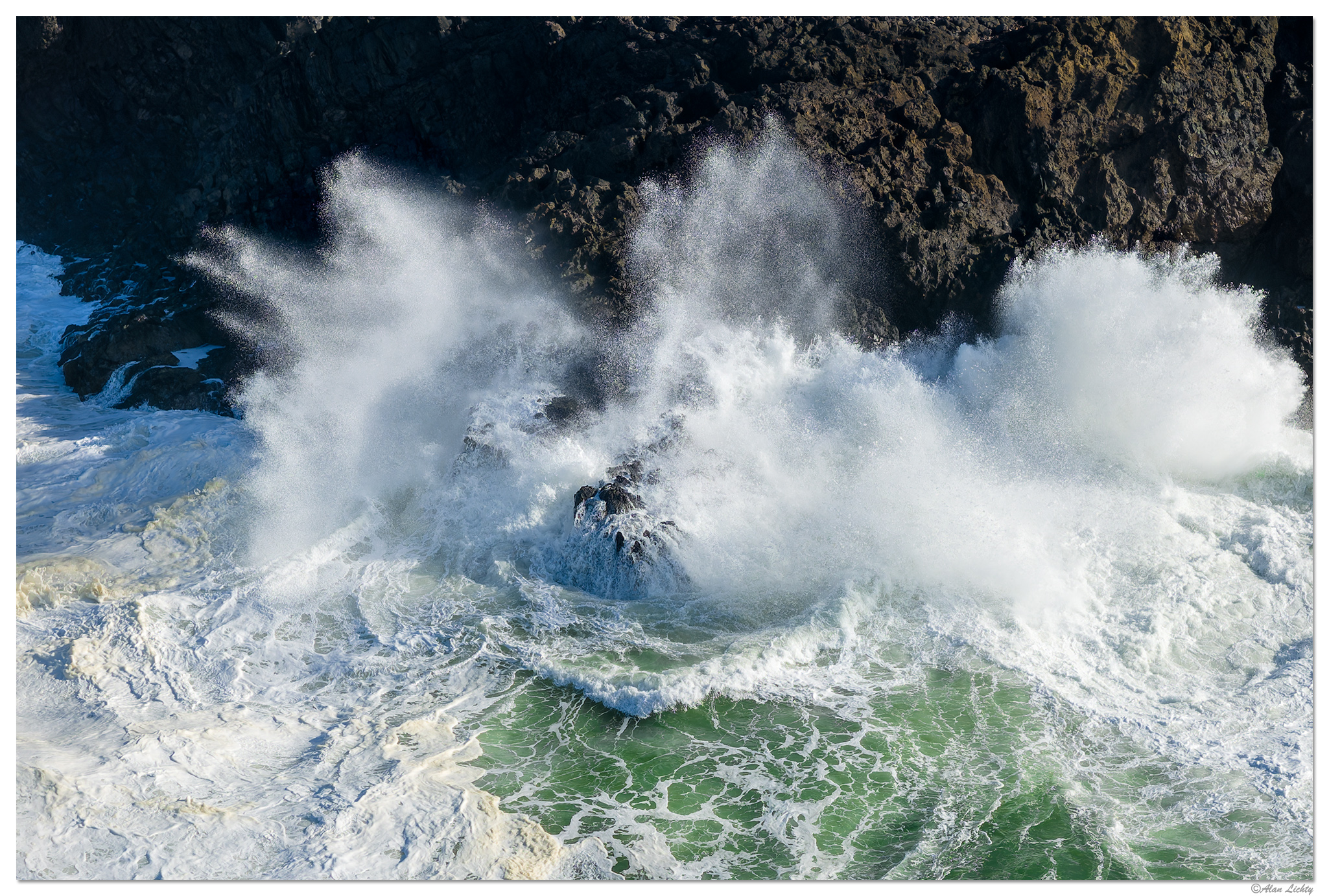 Wave Meets Rock | Focal World