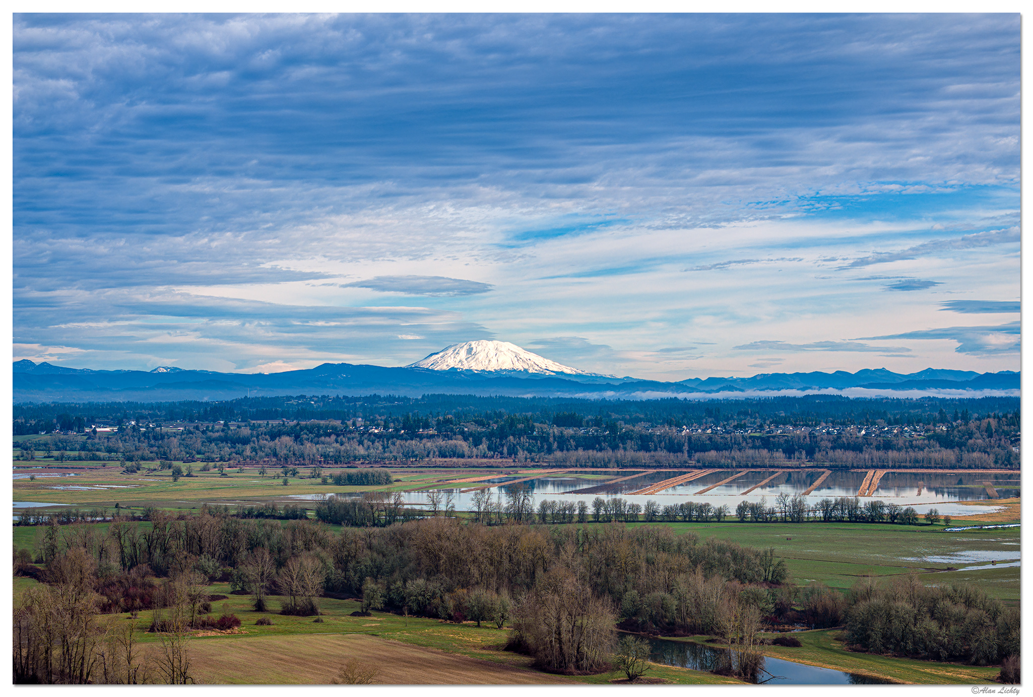 DJI_M3P_70_LoowitFromColumbia012924.jpg