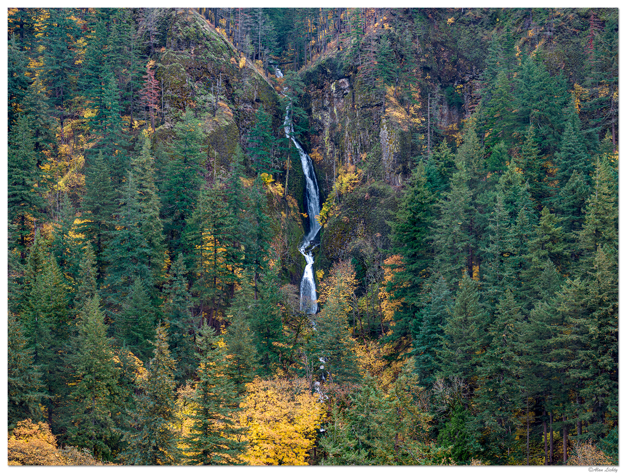 DJI_M3P_70_WhakeenaFalls111023.jpg