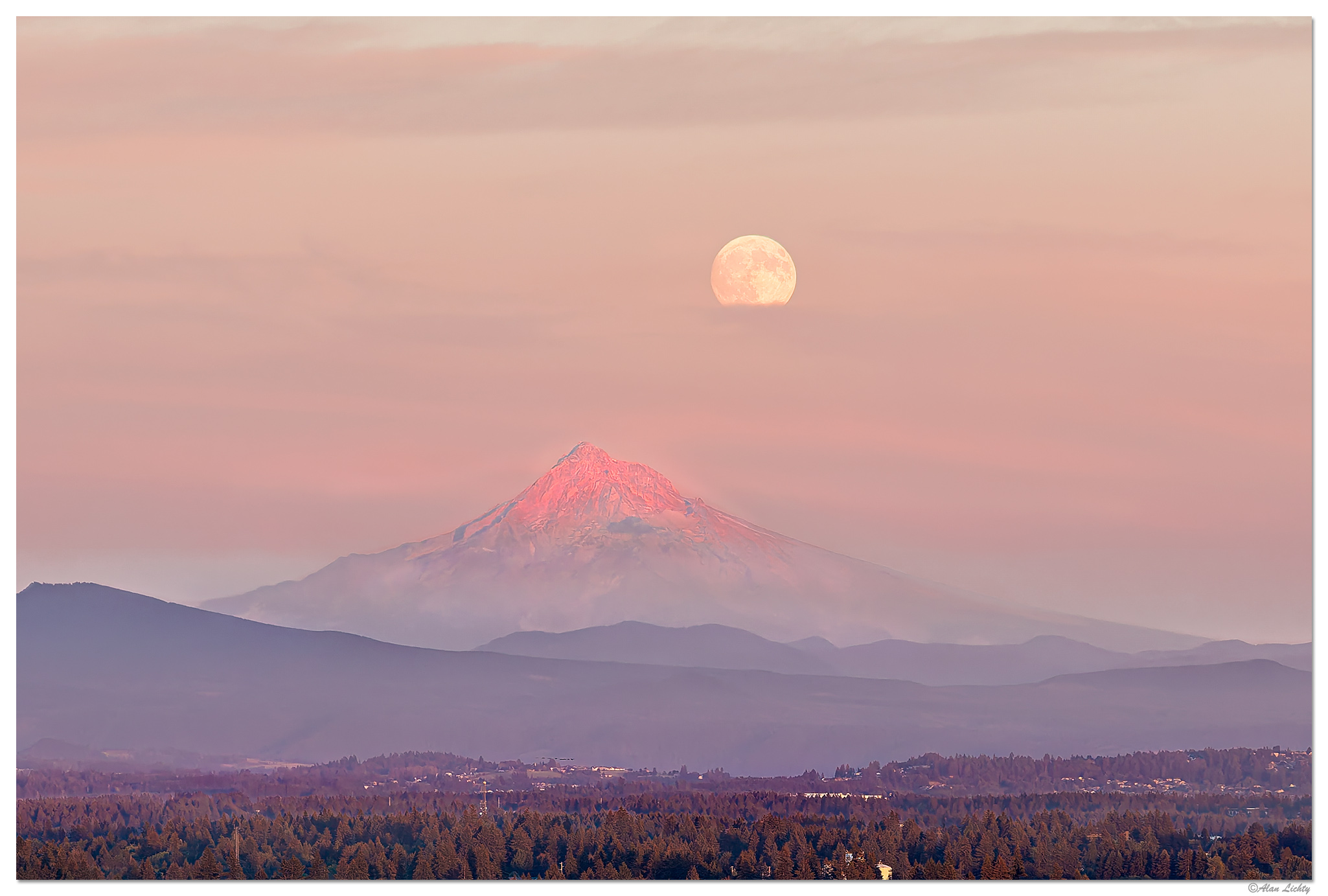 DJI_M4P_168_MoonyHood082626.jpg