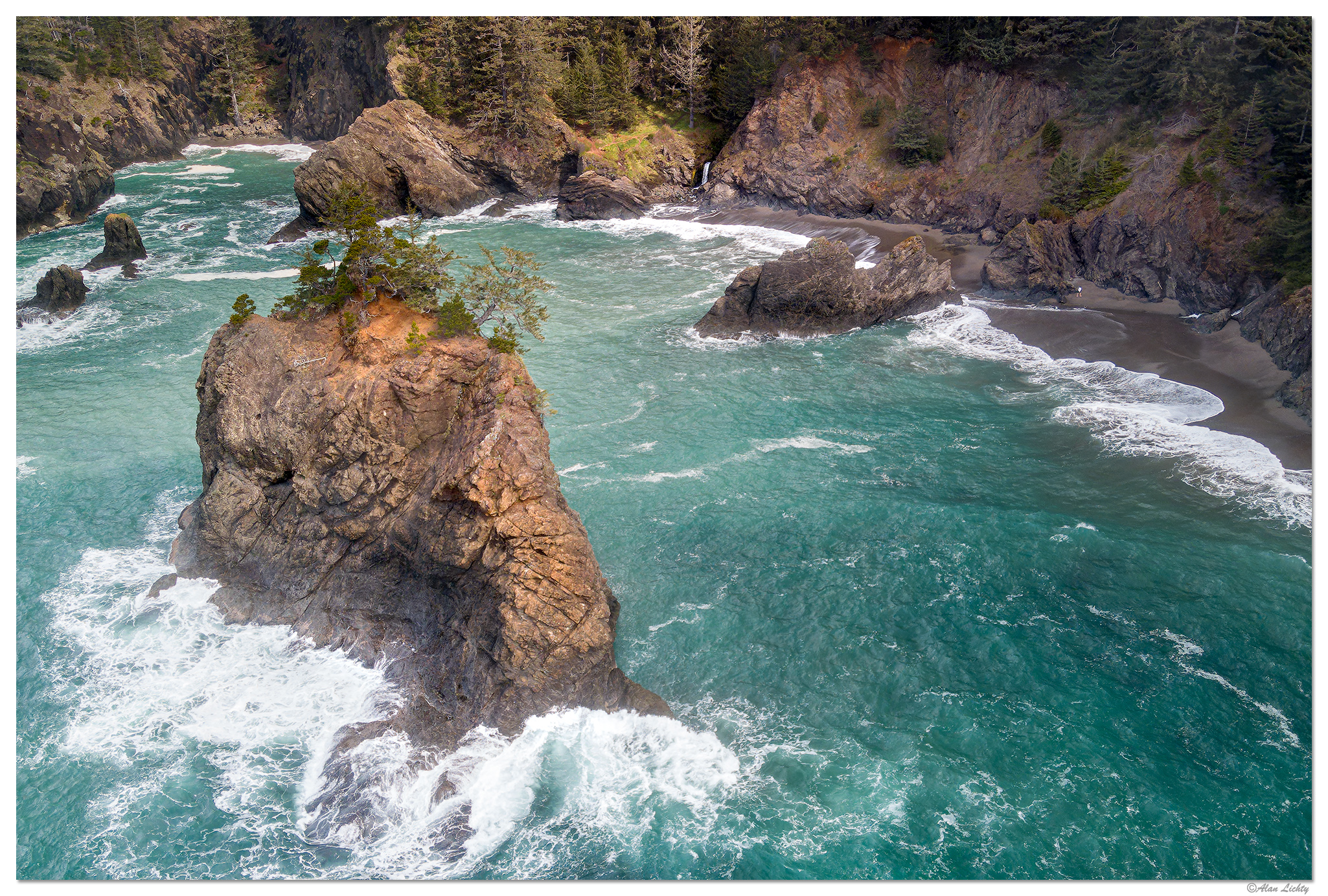 DJI_MA2_SecretBeach031722.jpg