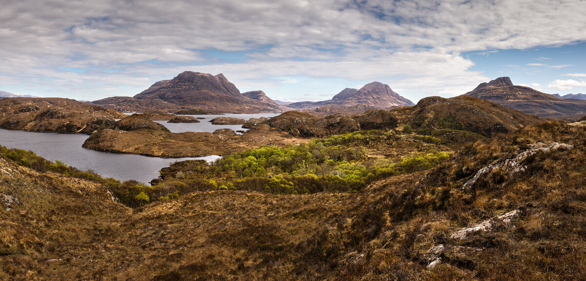 DSC0619 to 0623 cropped panorama copy.jpg