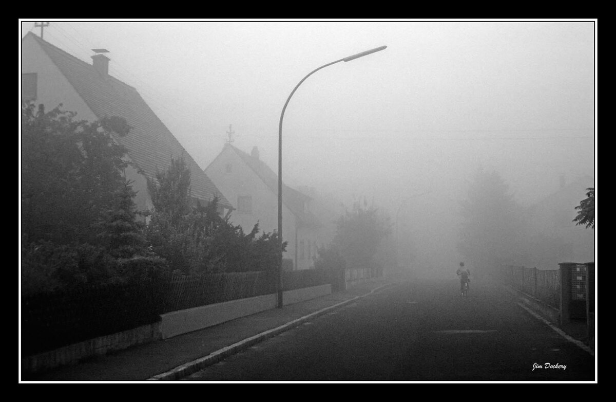Foggy-Day-Graf-bw.jpg