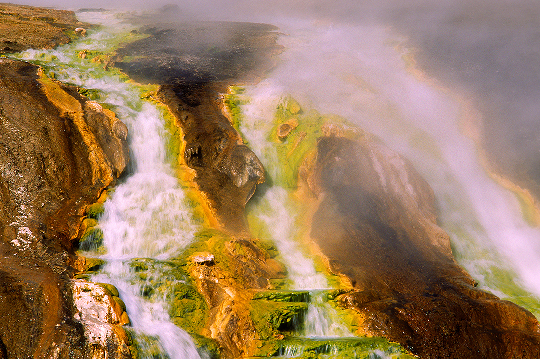 grand prismatic springs drainage.jpg