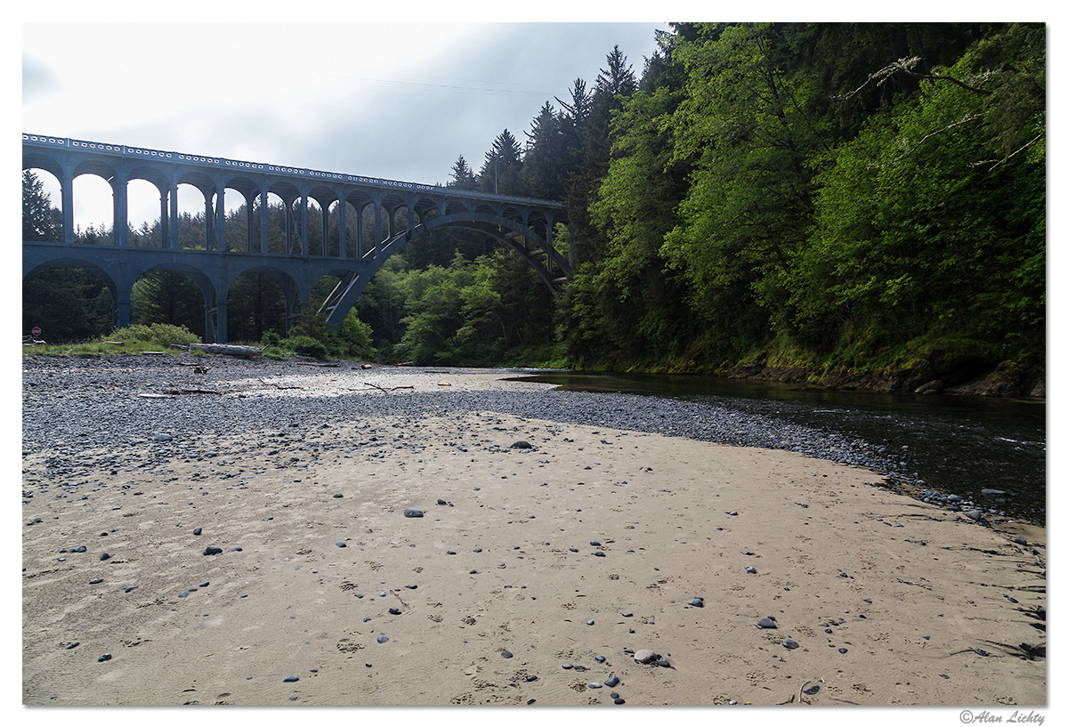 HecetaHeadBridge.jpg
