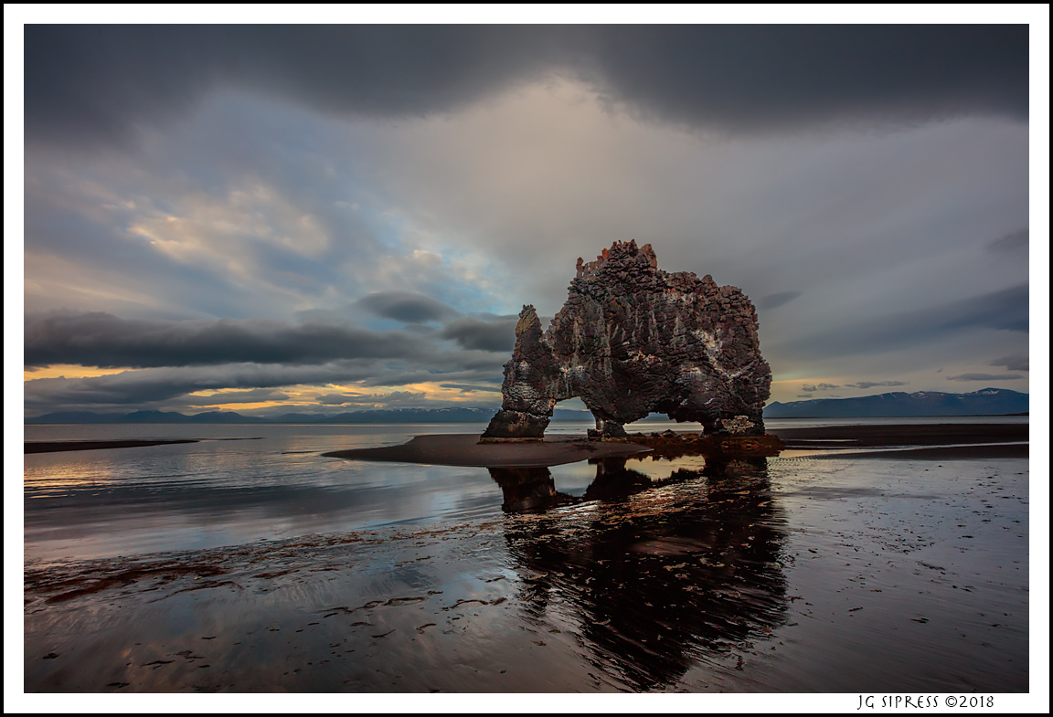 hvitserkur-arch1.jpg