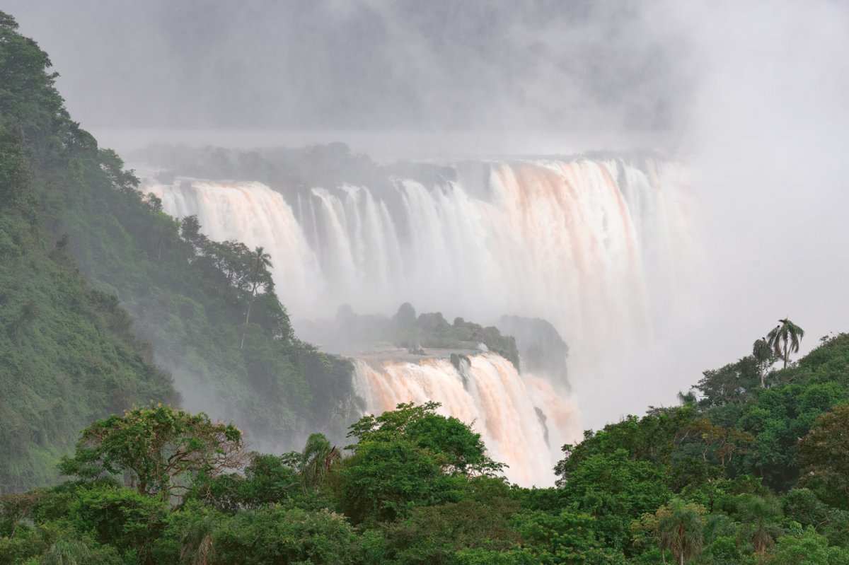 Iguazu-Falls-Daylight-jpg.jpg