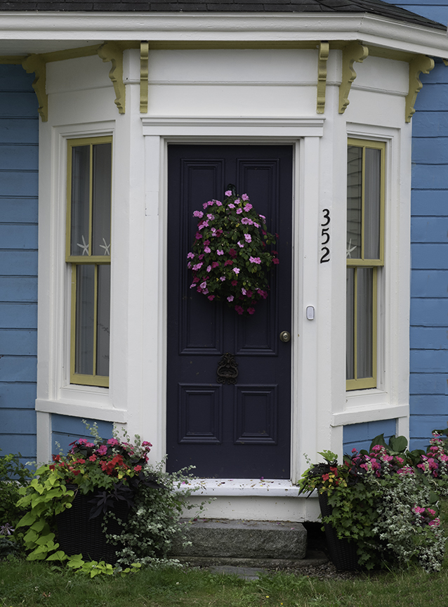 Lunenburg Door IX.jpg