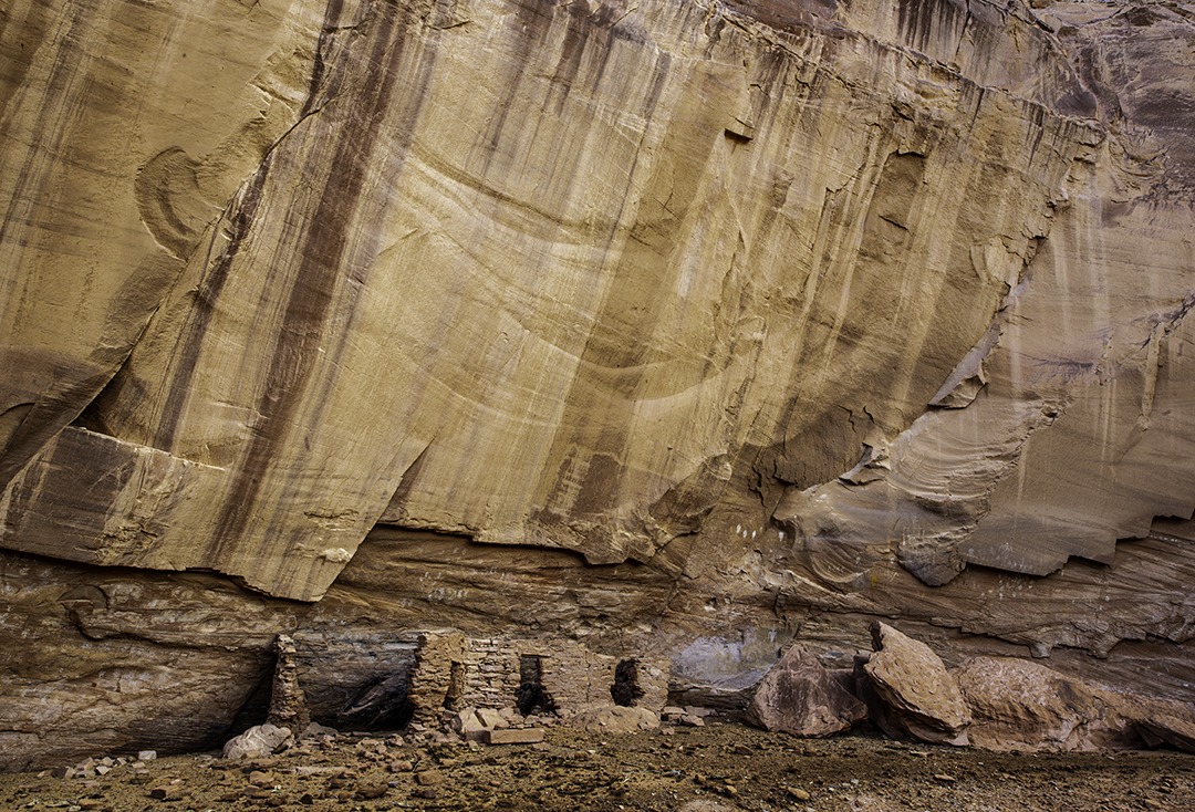 Many Hands Ruin Mystery Valley AZ.jpg