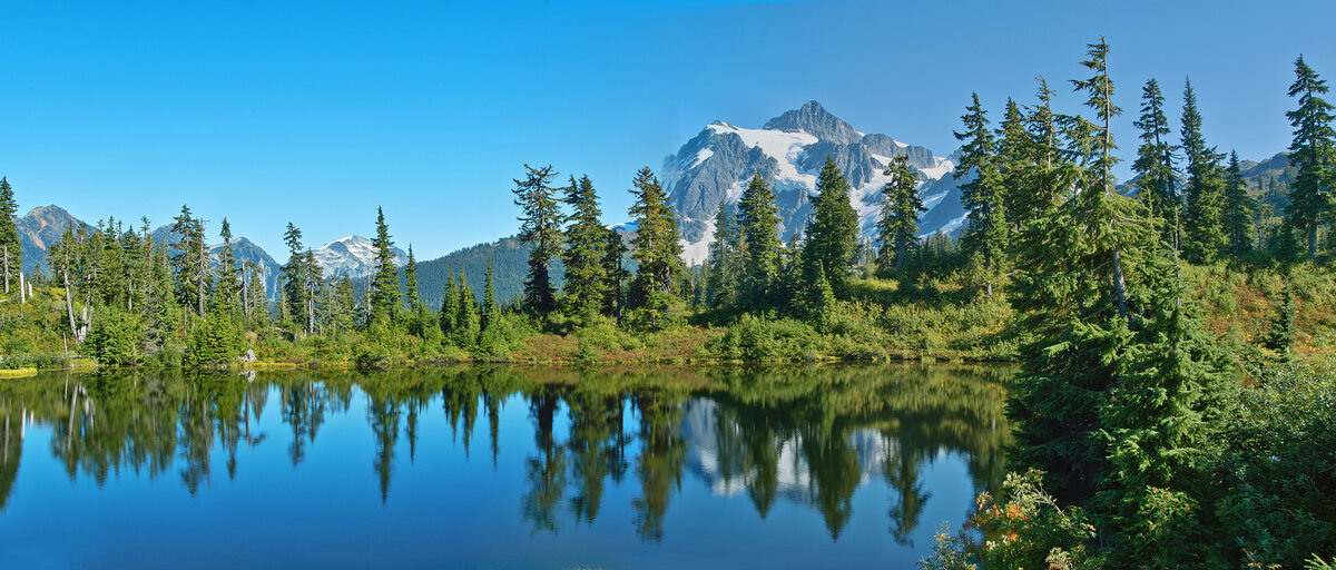Mt Shuksan pano.jpg
