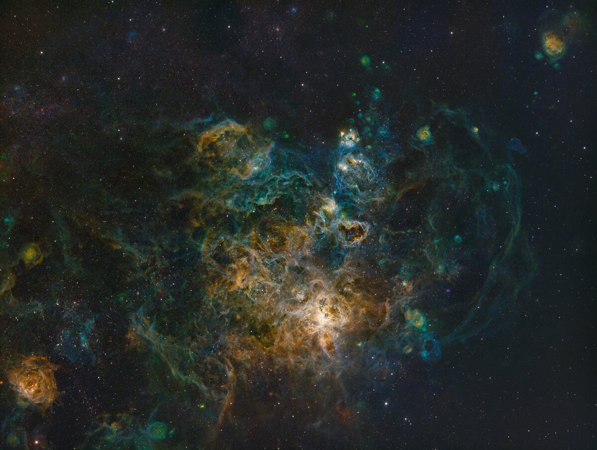 NGC2070 Combi Reduced.jpg