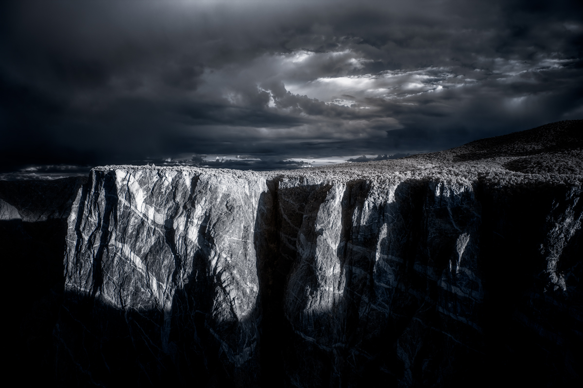 Painted-Wall---BNW.jpg