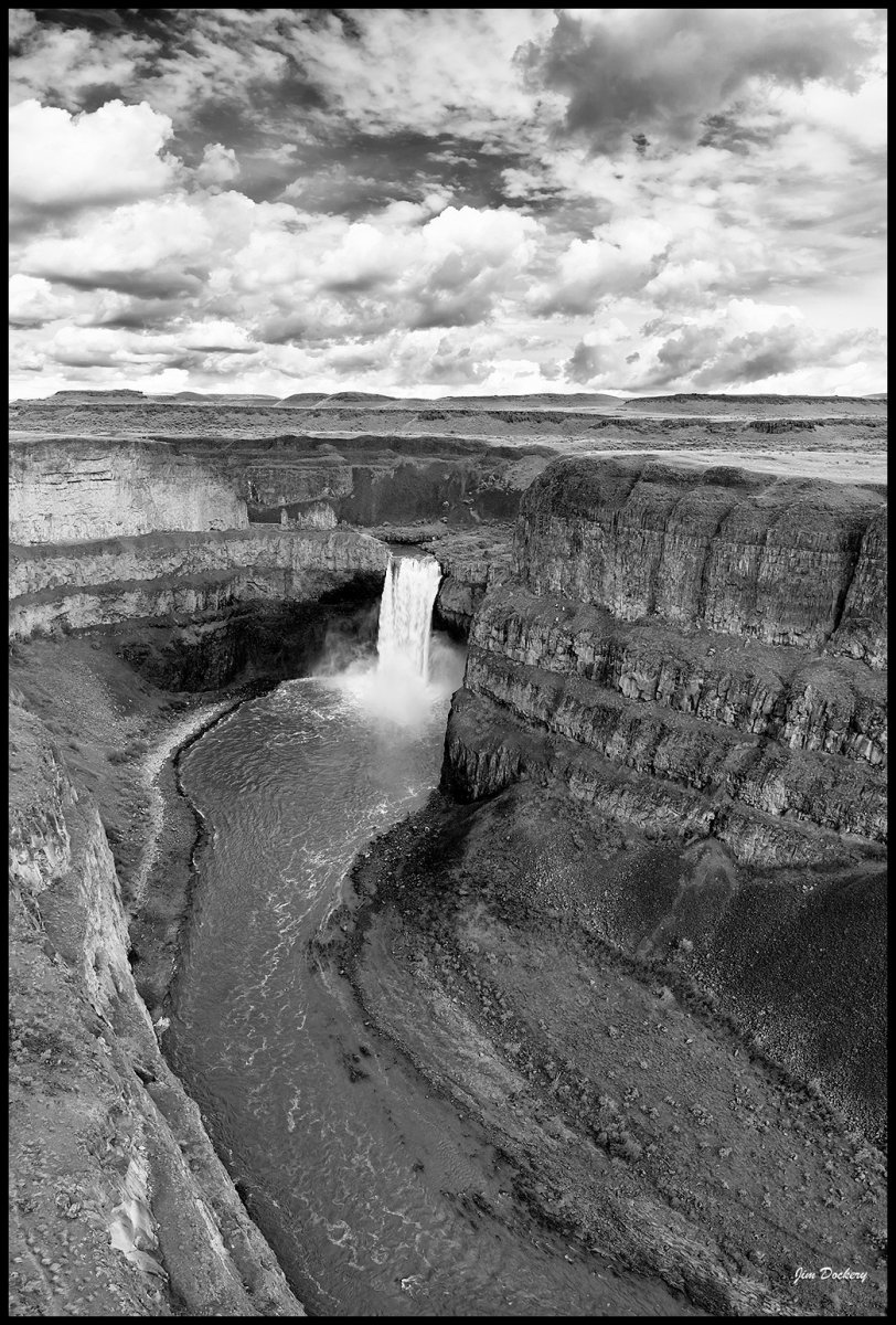 Palouse-Falls-08-Pano-bw-hd.jpg