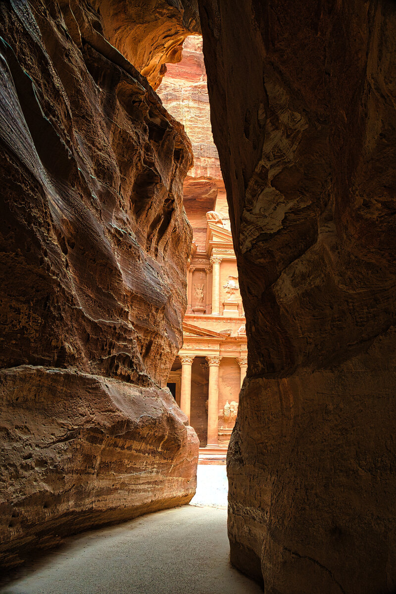 Petra_Peeking2.jpg