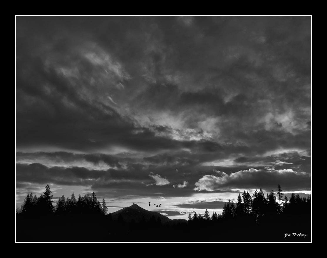 Pilchuck-Sunrise-bw.jpg