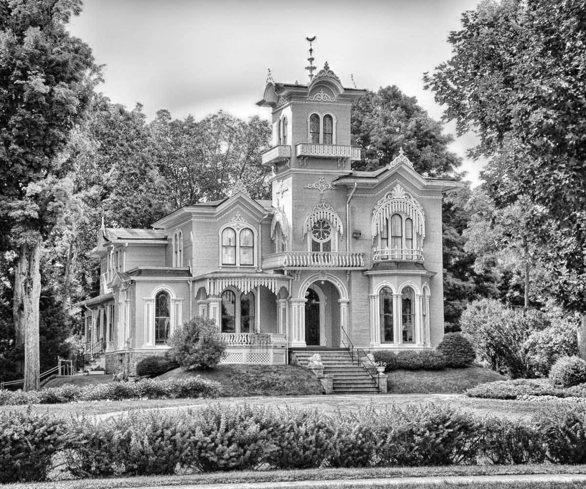 Pink House 4 (1 of 1).JPG