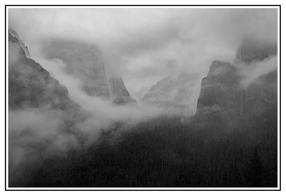 R5X_2032bw.jpg